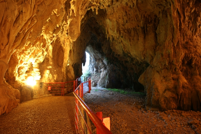 GROTTE DI PASTENA Viaggi Organizzati